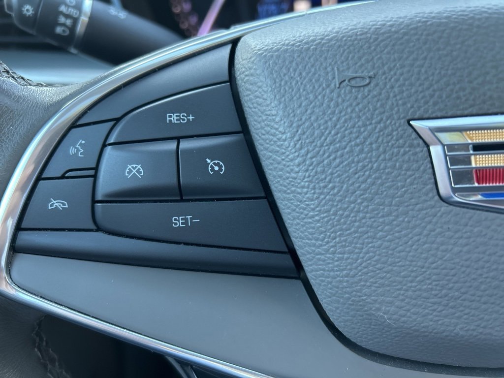 Used 2017 Cadillac XT5 Luxury w/ Driver Awareness Package image 17