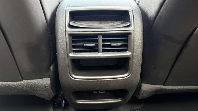 Certified 2024 Cadillac XT5 Premium Luxury FWD image 32
