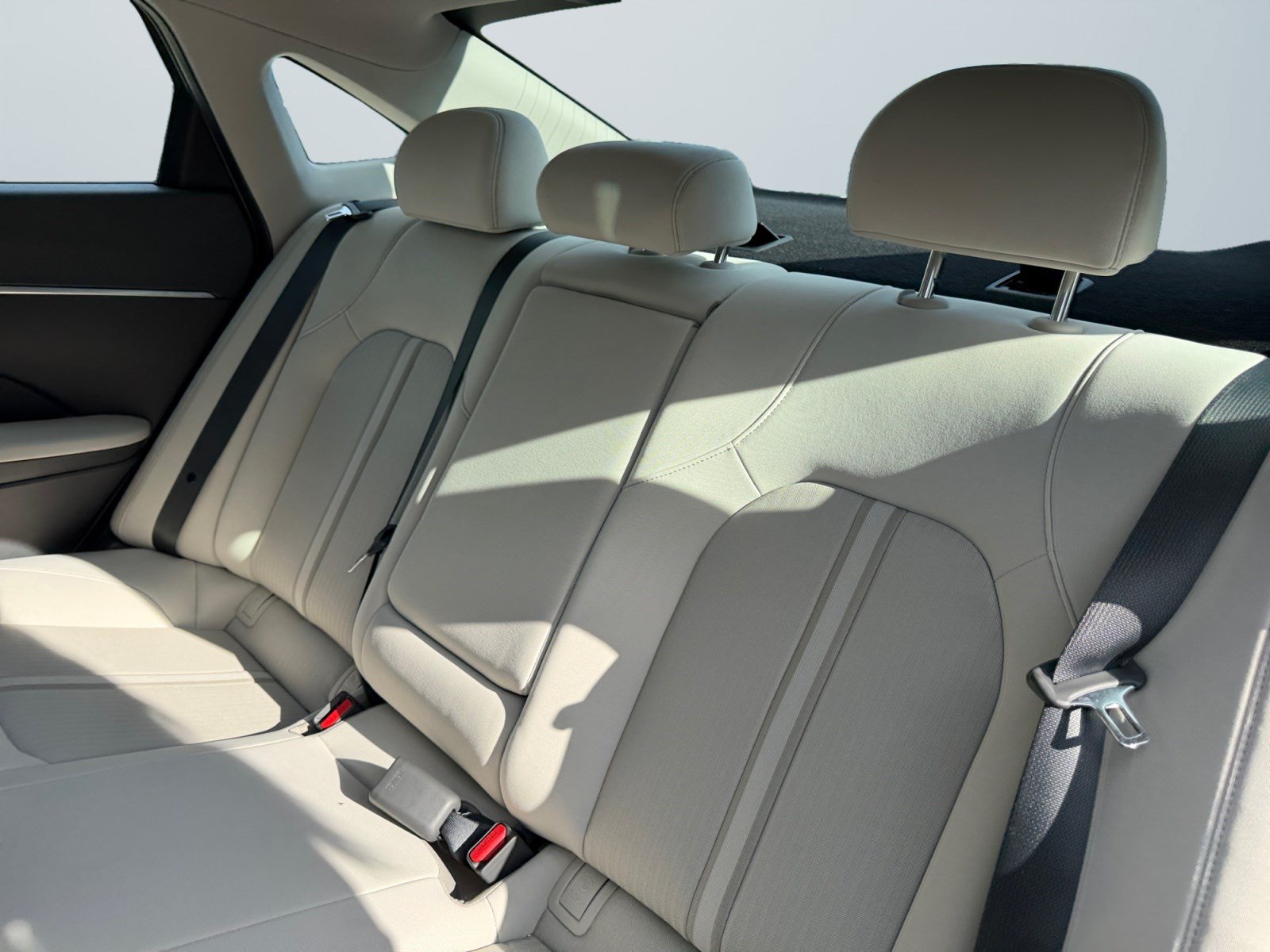 Certified 2025 Hyundai Sonata SEL FWD image 15