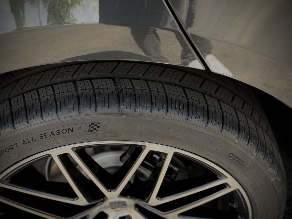 New 2025 Porsche Macan image 18