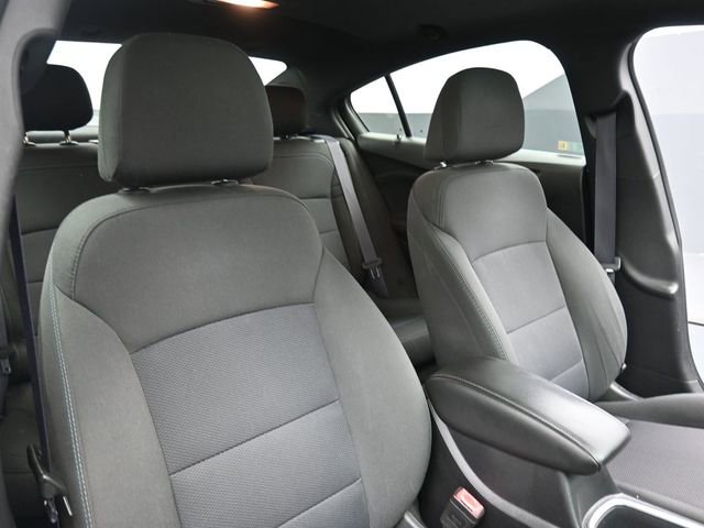 Used 2017 Chevrolet Cruze LT w/ Sun And Sound Package image 25