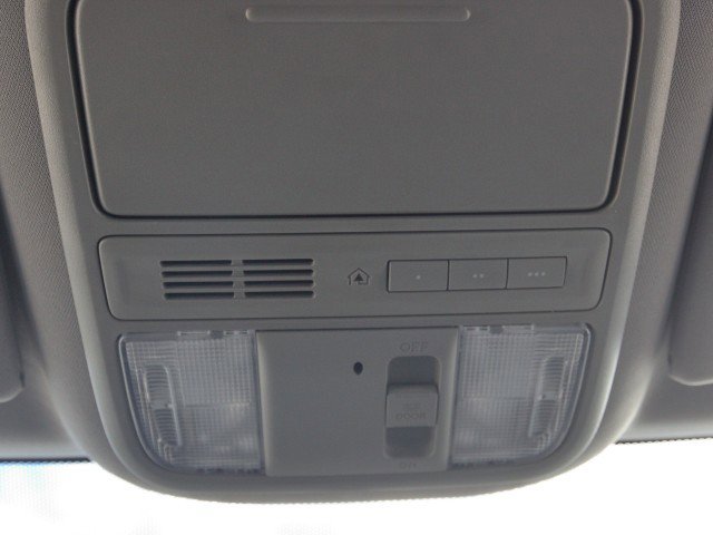 Used 2017 Honda Ridgeline RTS image 23