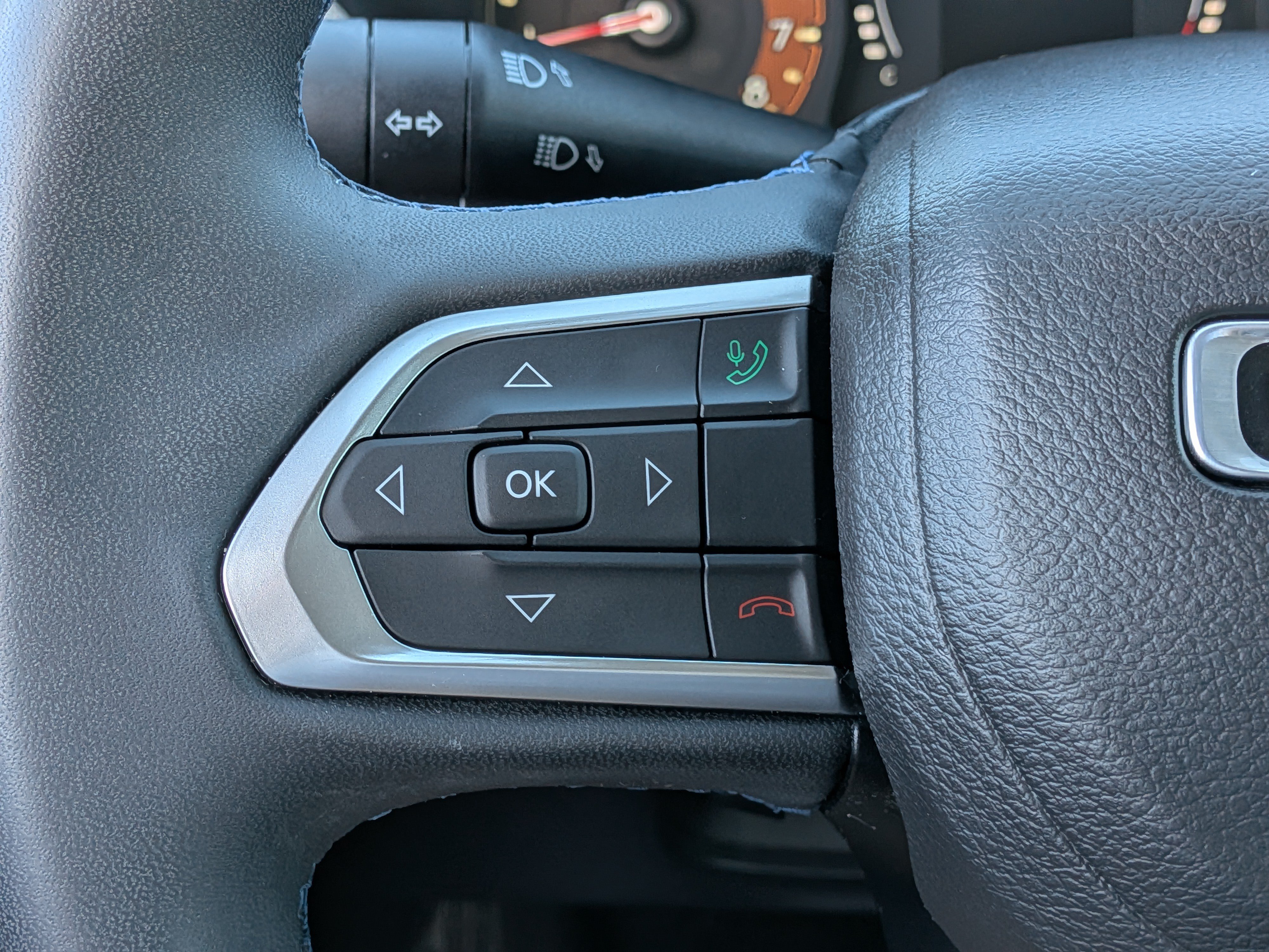 Used 2022 Jeep Compass Latitude AWD/4WD image 24