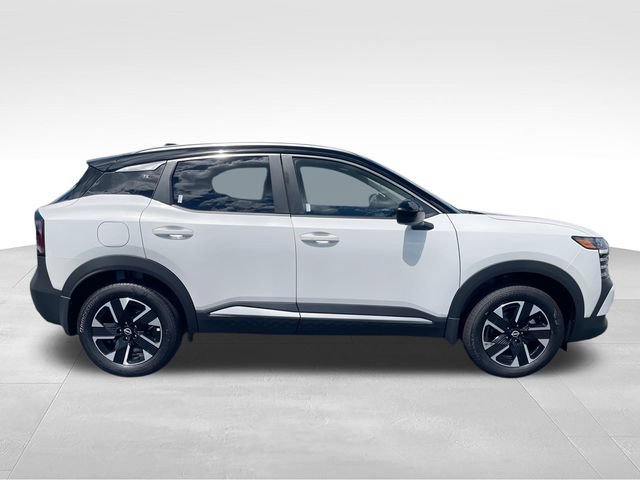 Certified 2026 Nissan Kicks SV AWD/4WD image 10