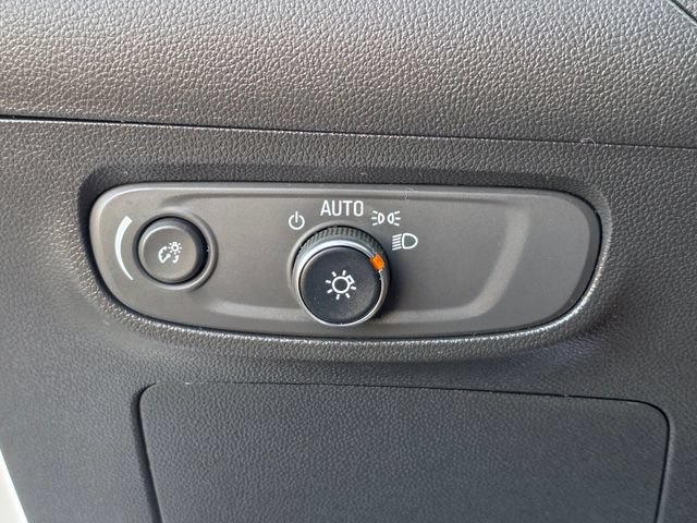 Used 2024 Buick Encore GX Sport Touring FWD image 42