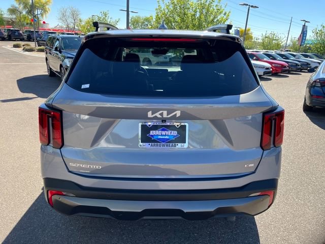 Used 2024 Kia Sorento SX image 19