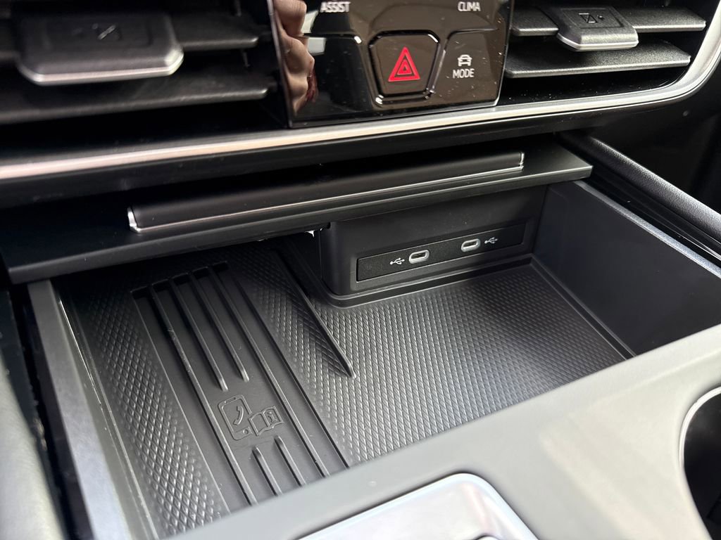 New 2026 Volkswagen Atlas Cross Sport SE image 12