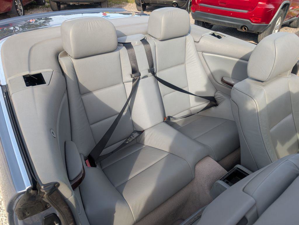 Used 2003 BMW 330Ci Convertible image 13