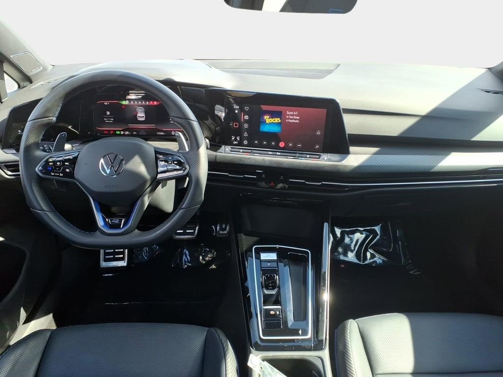 Used 2024 Volkswagen Golf R image 12