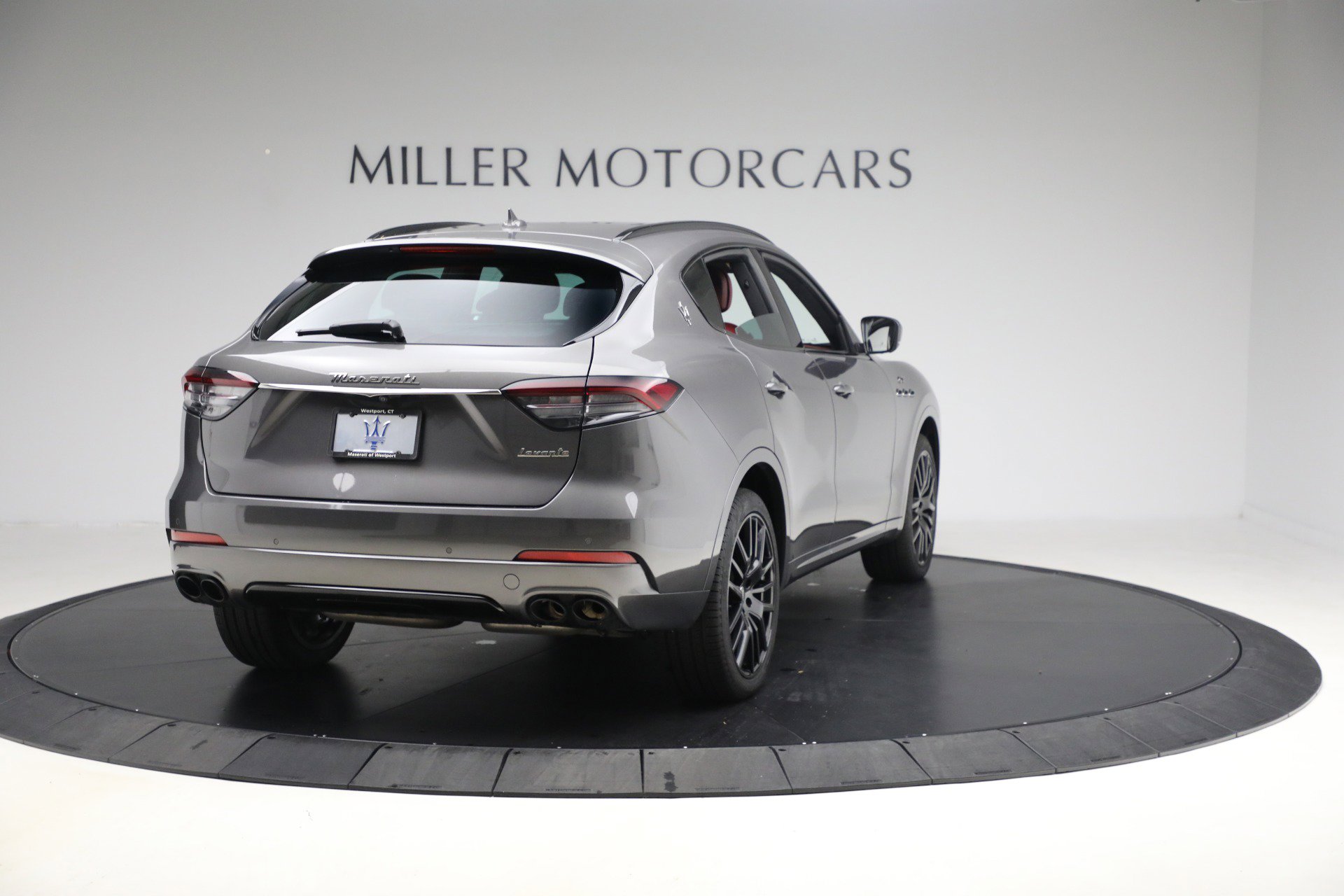 Certified 2022 Maserati Levante GT image 4