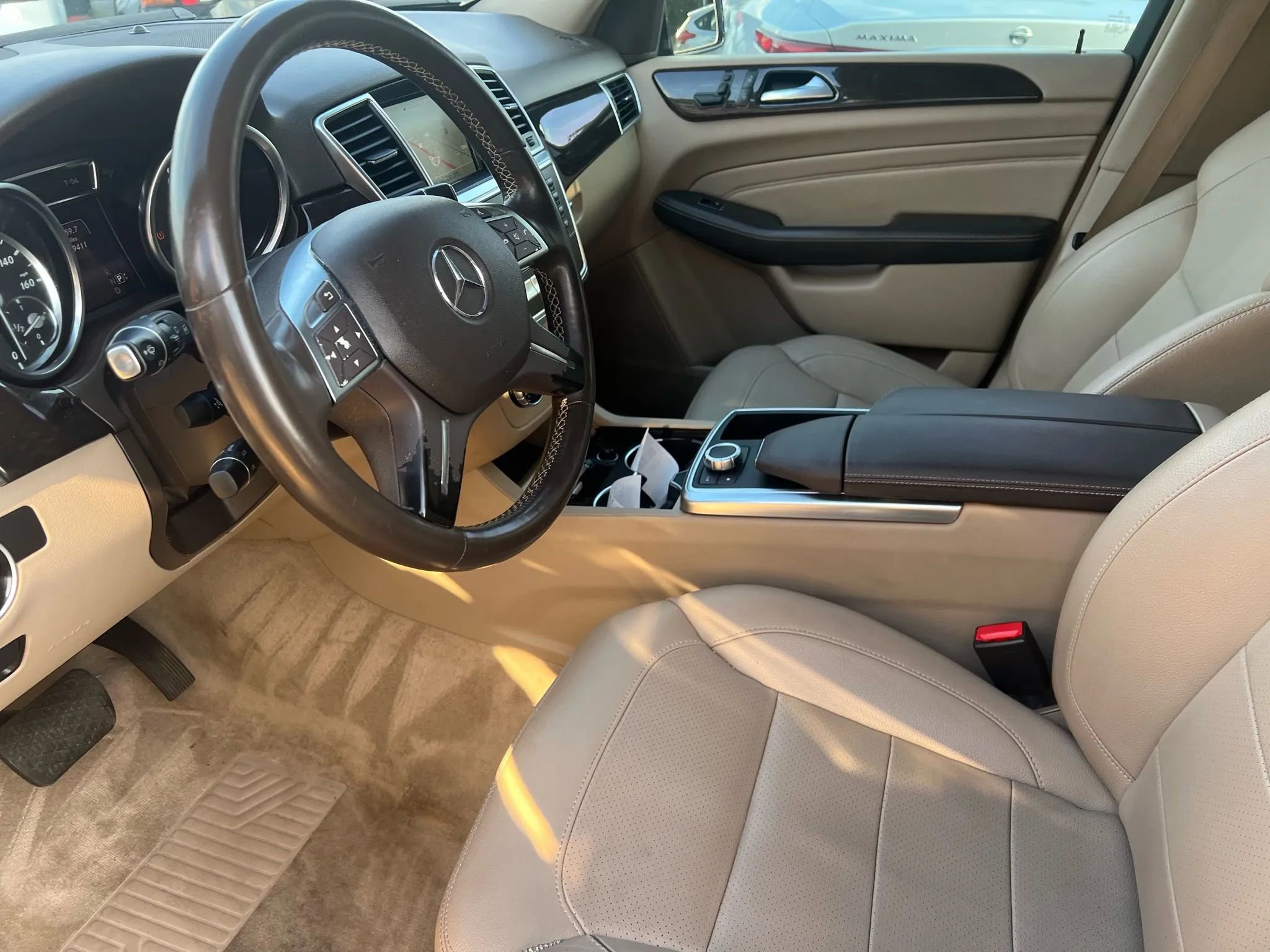 Used 2015 Mercedes-Benz ML 350 4MATIC w/ Premium 1 Package image 9