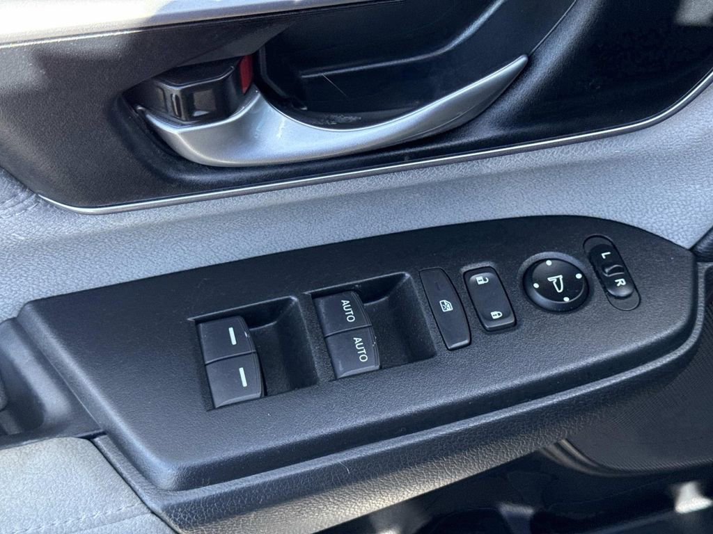 Used 2018 Honda CR-V EX image 18