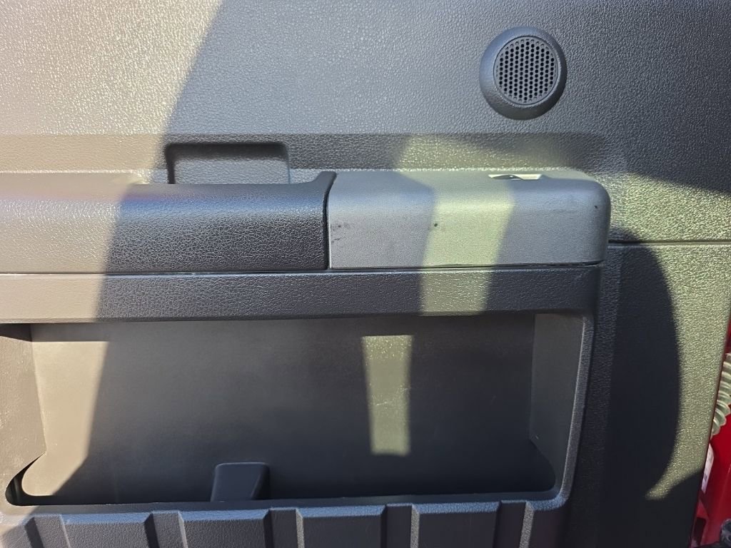 Used 2011 Ford F350 Lariat w/ Lariat Interior Pkg image 18