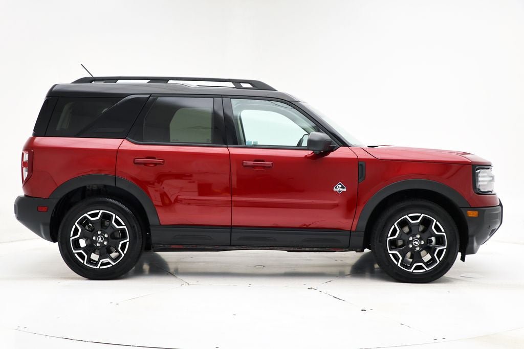 Used 2025 Ford Bronco Sport Outer Banks w/ Outer Banks Tech Package+ image 3