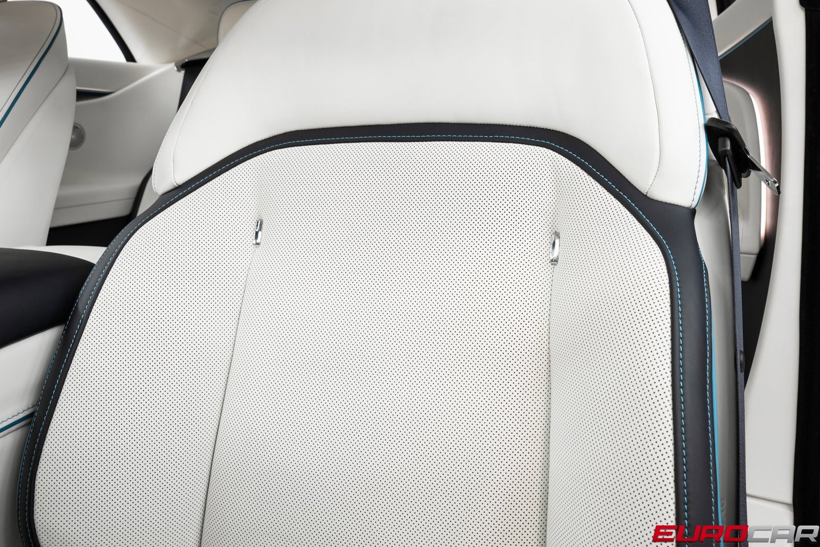 Used 2024 Rolls-Royce Spectre image 35