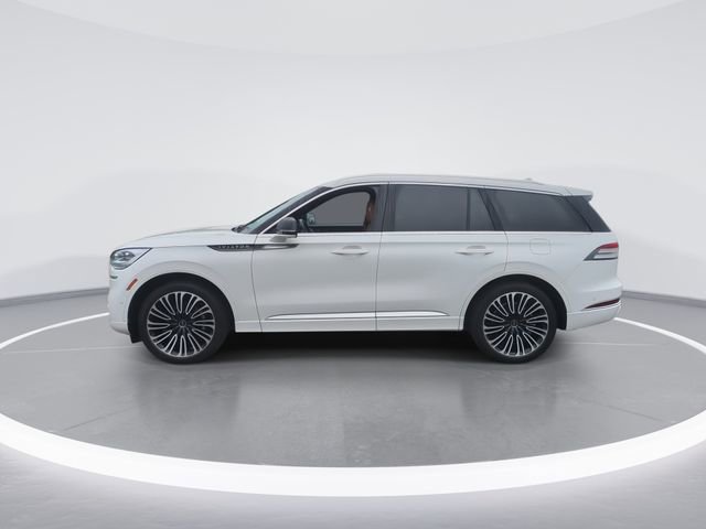 Used 2023 Lincoln Aviator Black Label w/ Class IV Trailer Tow Package AWD/4WD image 5