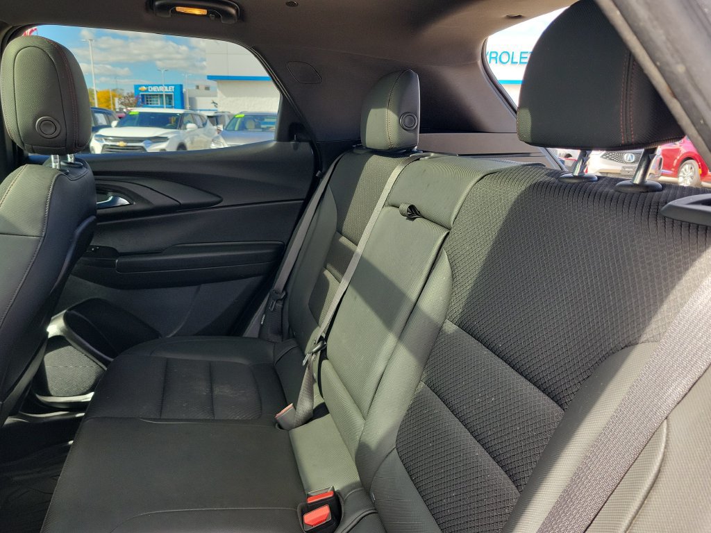 Used 2021 Chevrolet TrailBlazer RS w/ Sun and Liftgate Package AWD/4WD image 29