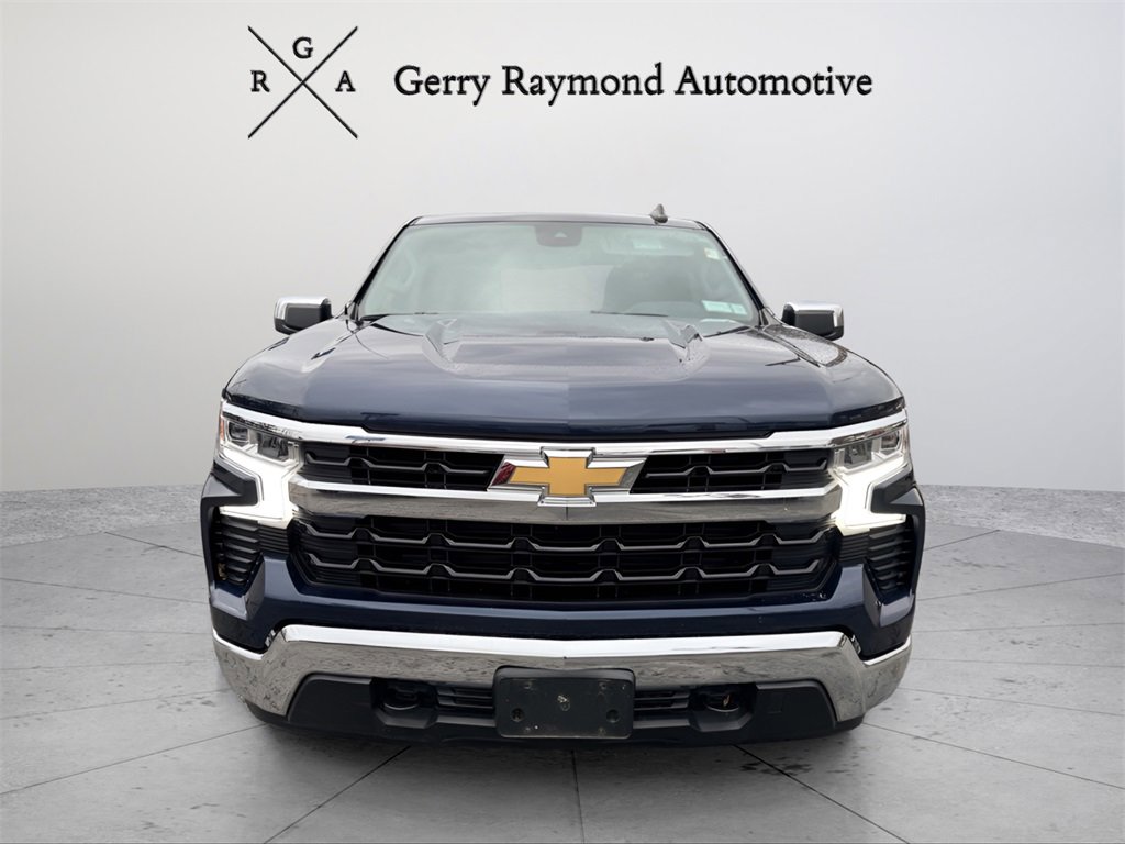Used 2022 Chevrolet Silverado 1500 LT image 2