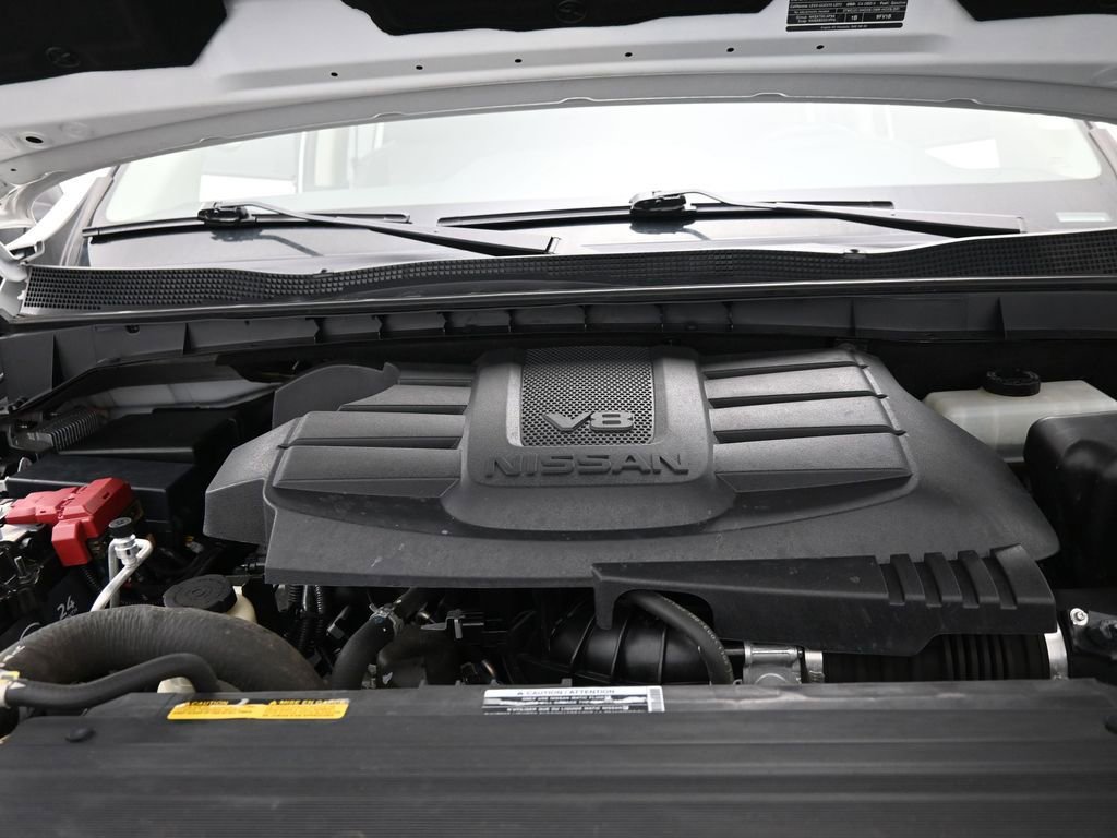 Used 2022 Nissan Titan SV AWD/4WD image 23