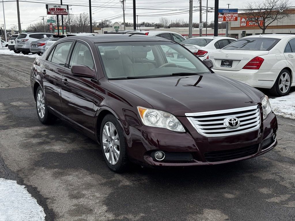 Used 2010 Toyota Avalon XLS image 4