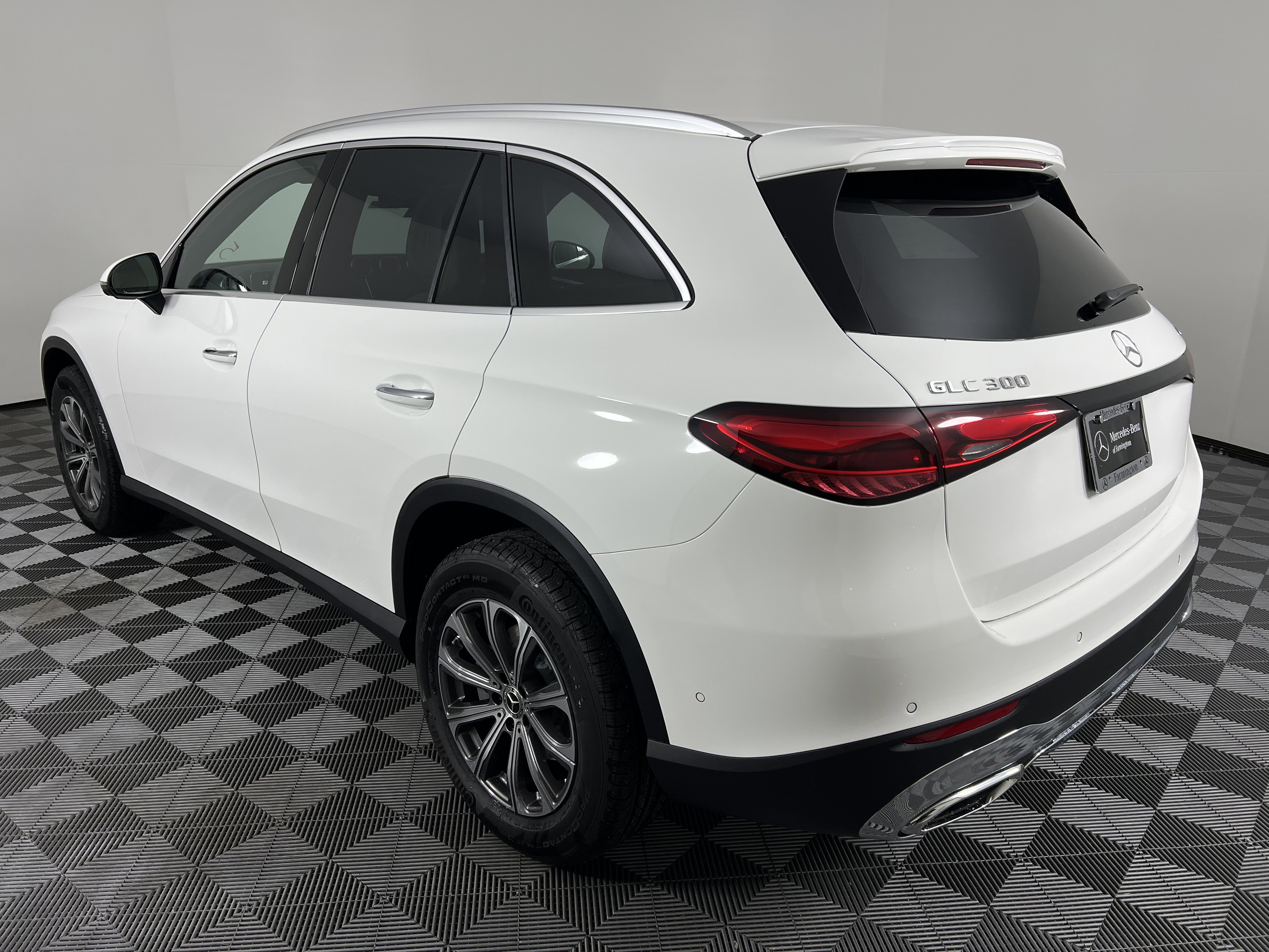 Used 2026 Mercedes-Benz GLC 300 4MATIC image 9