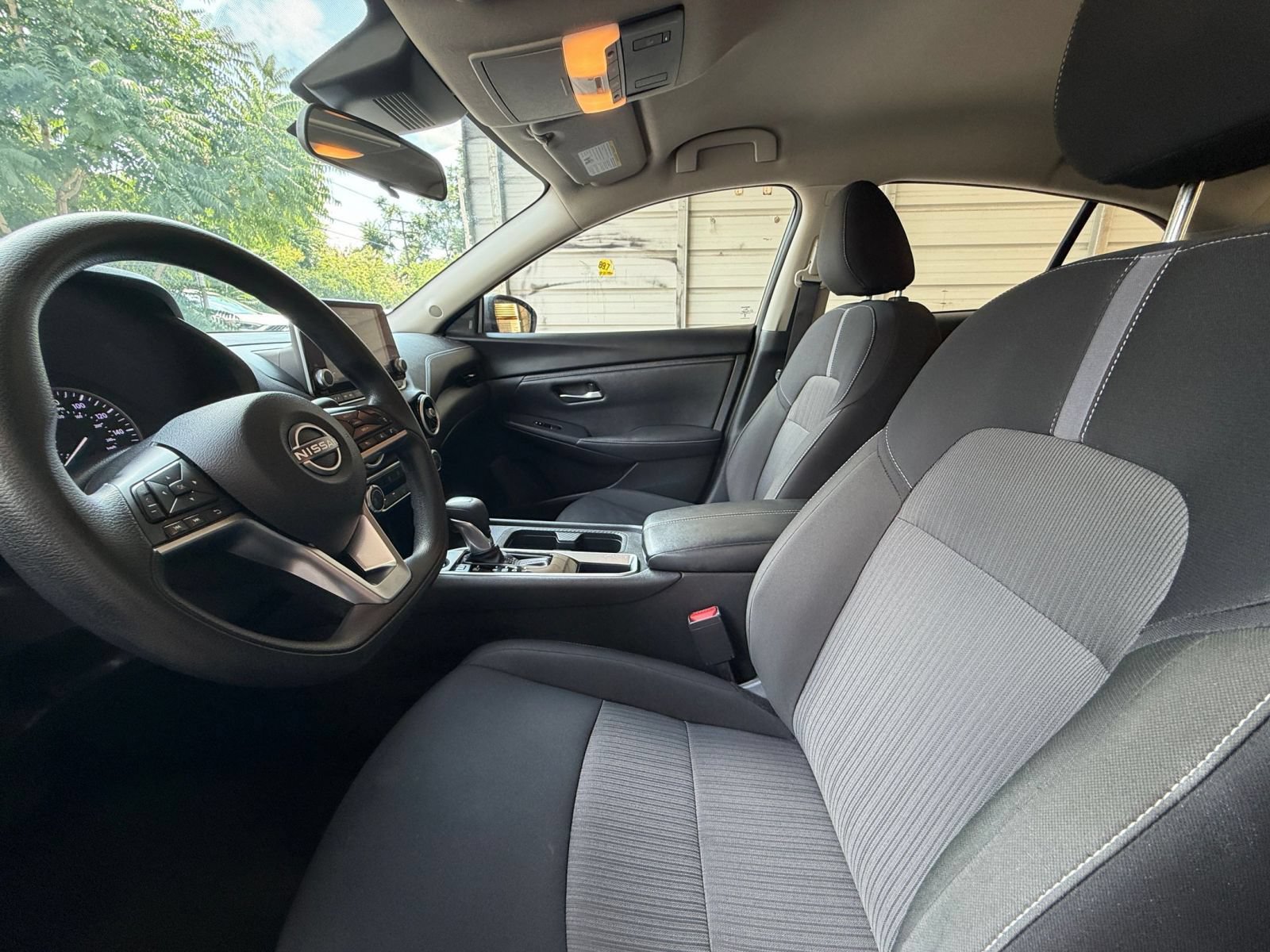 Used 2025 Nissan Sentra SV FWD image 24