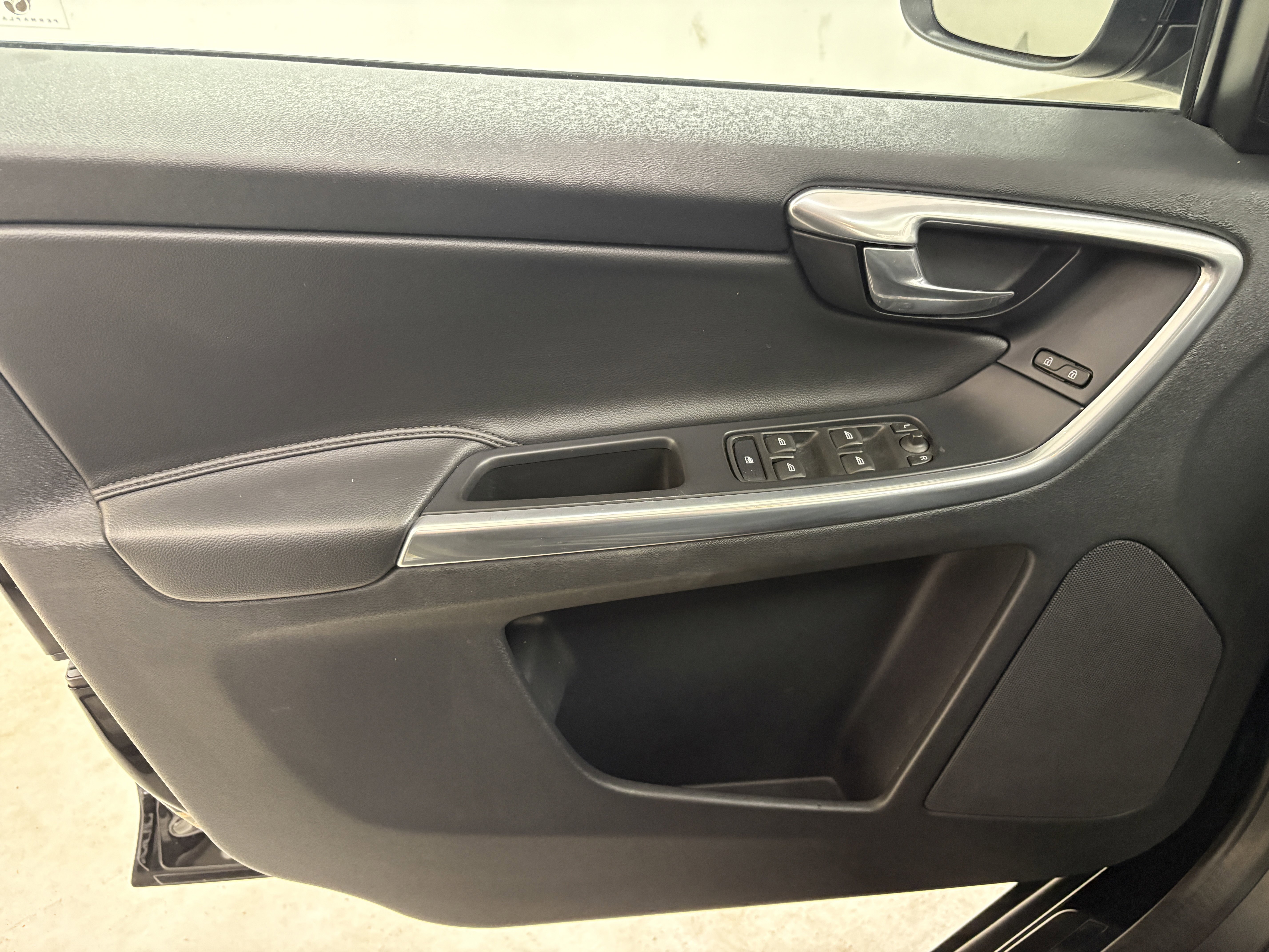Used 2016 Volvo XC60 T5 Premier FWD image 23