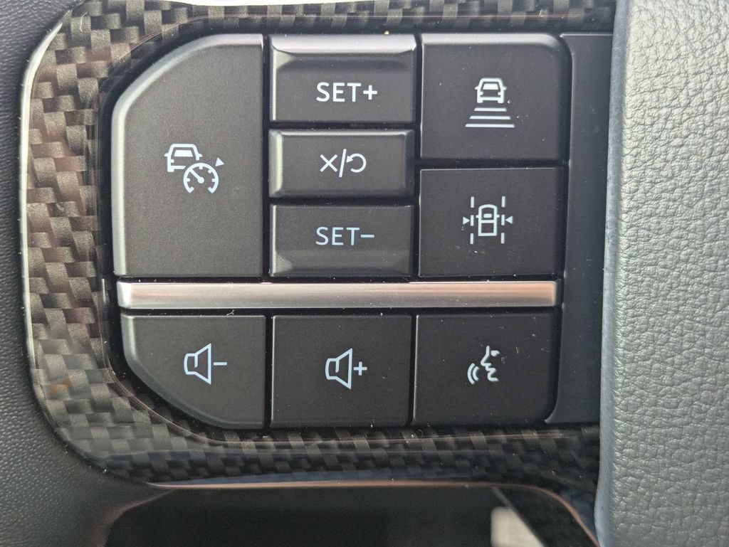 Used 2024 Ford F250 Lariat w/ Lariat Ultimate Package AWD/4WD image 30