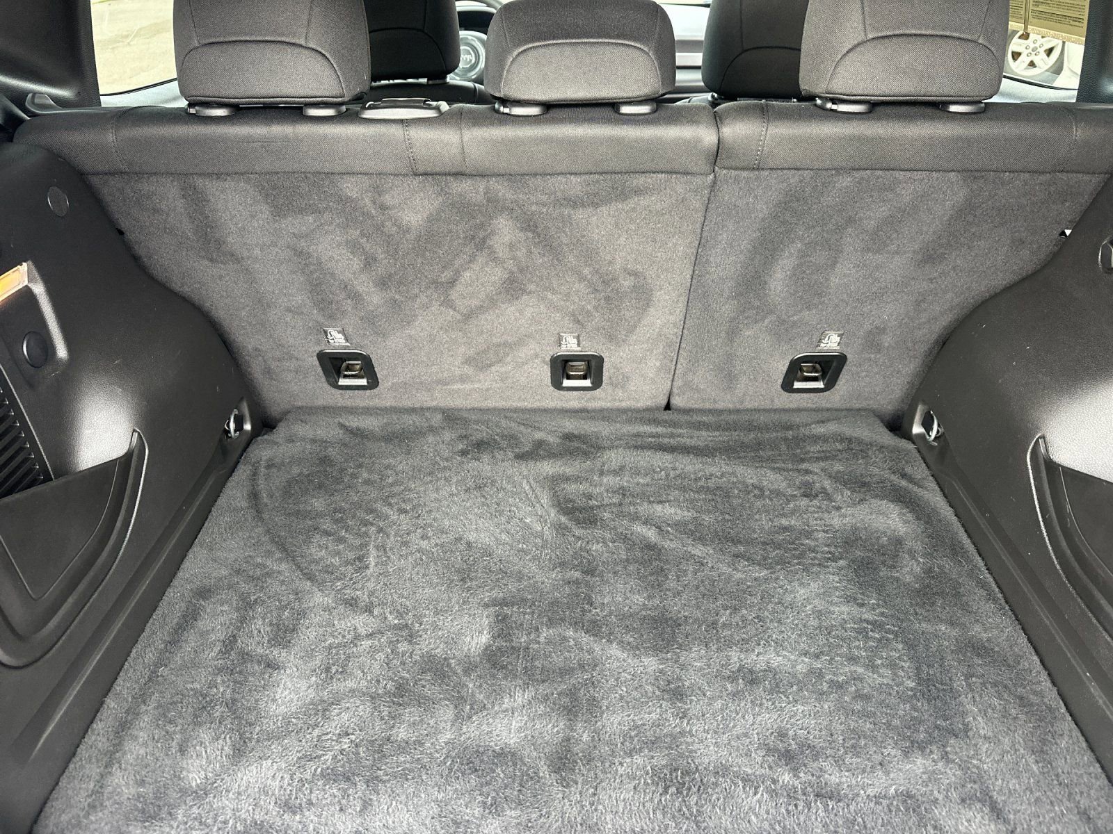 Used 2023 Jeep Renegade Trailhawk w/ Trailer Tow Group image 14