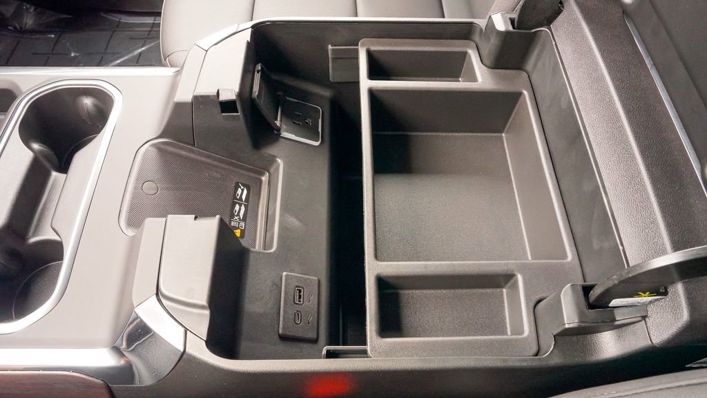 New 2026 GMC Sierra 3500 SLT w/ SLT Premium Package image 16