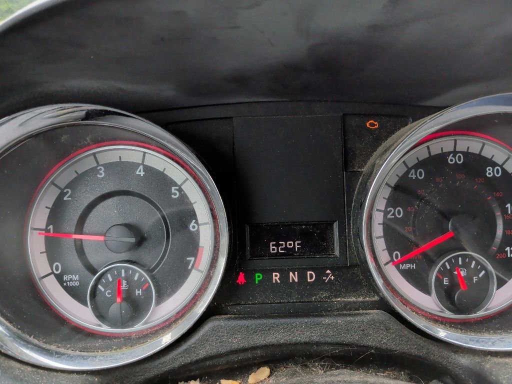 Used 2015 Dodge Grand Caravan American Value Package w/ UConnect Hands-Free Group FWD image 6