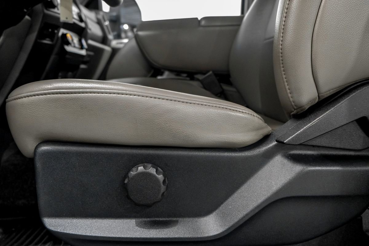 Used 2021 Ford F550 4x4 Crew Cab Super Duty w/ Power Equipment Group image 30