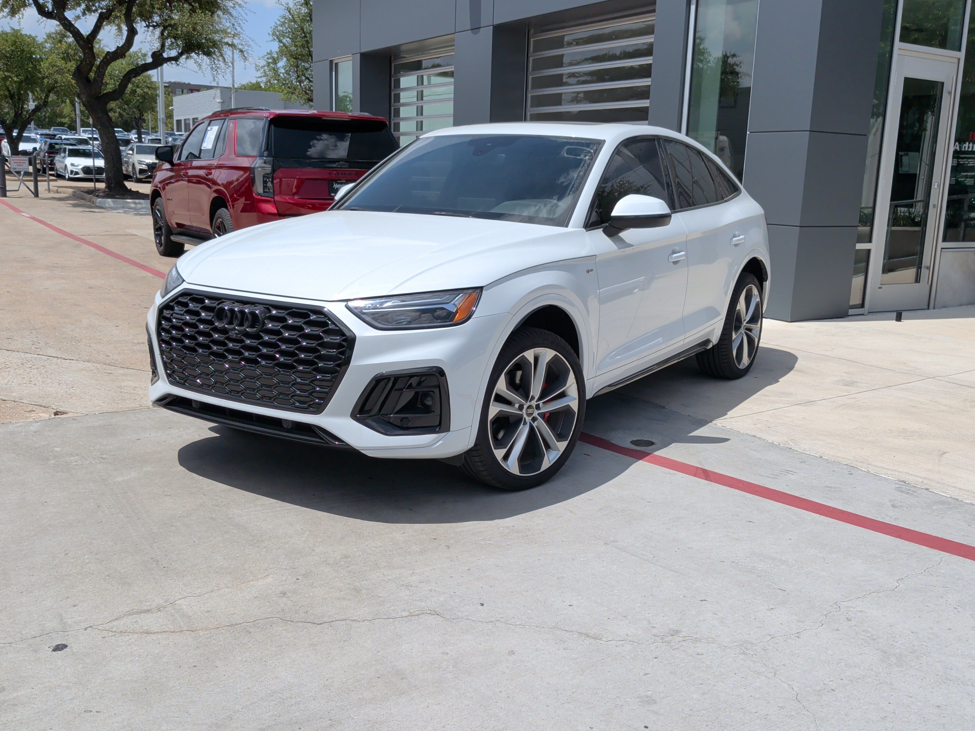 Certified 2024 Audi Q5 2.0T Premium Plus AWD/4WD image 5