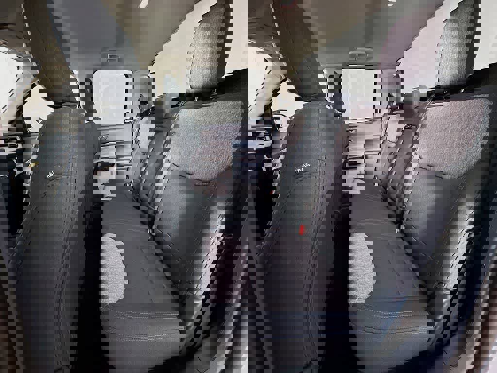 Certified 2025 Ford Maverick XLT w/ XLT Luxury Package image 13