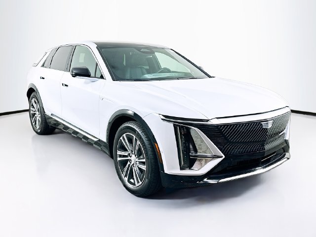 New 2026 Cadillac Lyriq Luxury w/ LPO, Floor Liner Package
