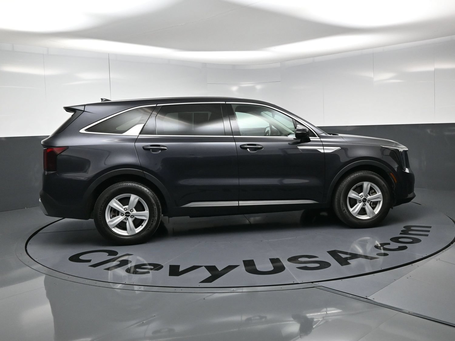 Used 2025 Kia Sorento LX FWD image 10