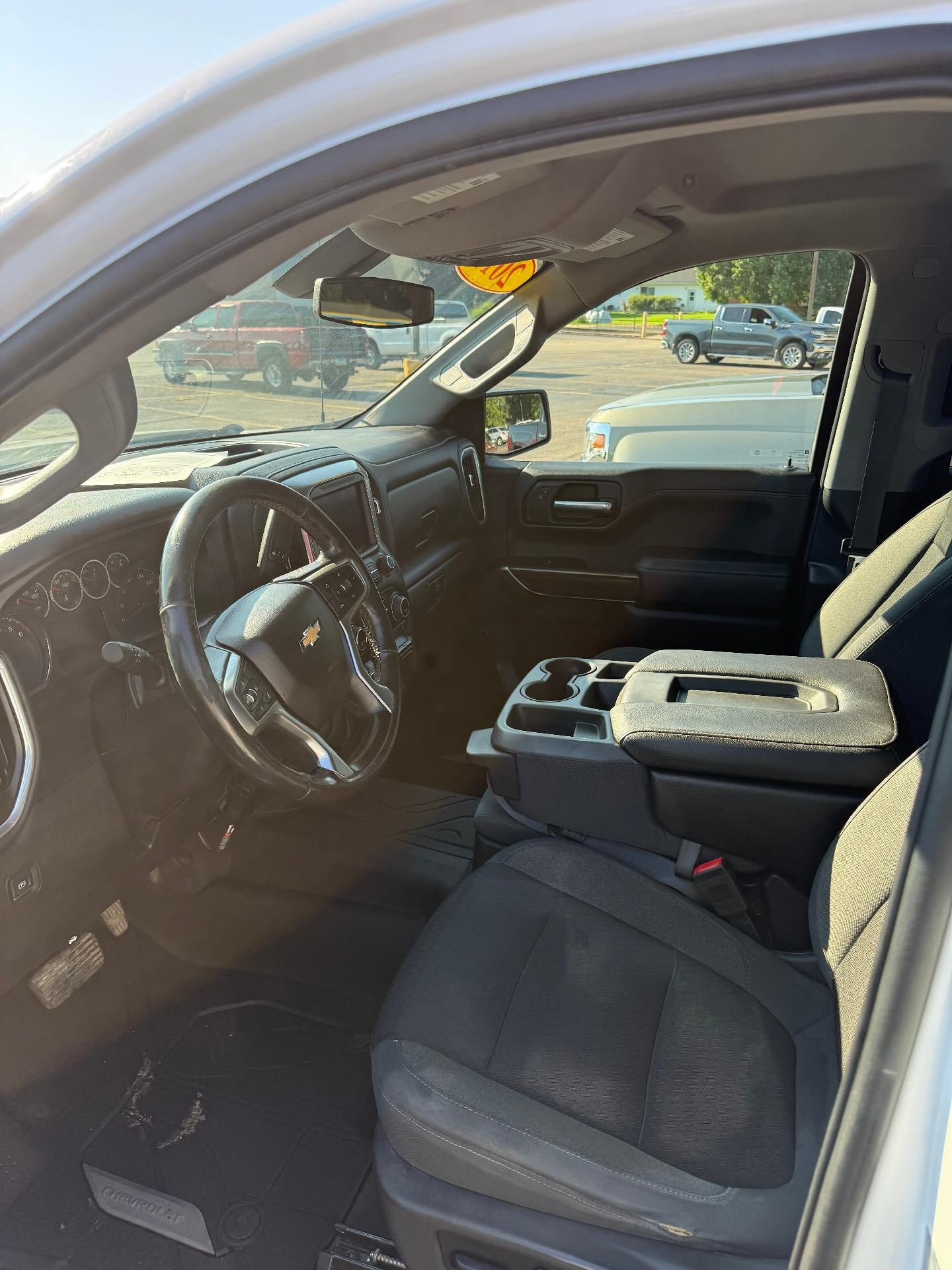 Used 2019 Chevrolet Silverado 1500 LT w/ All-Star Edition AWD/4WD image 3