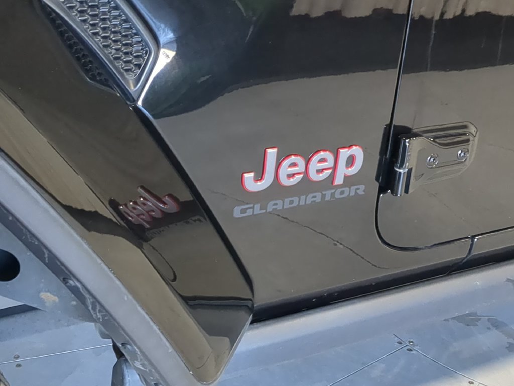 Used 2020 Jeep Gladiator Rubicon AWD/4WD image 15