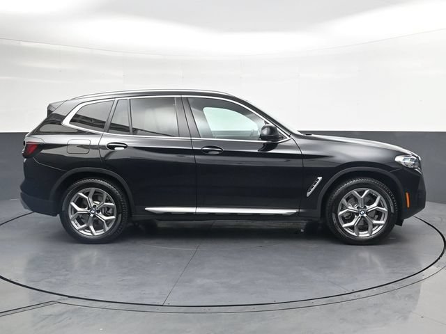 Used 2024 BMW X3 xDrive30i w/ Convenience Package AWD/4WD image 3