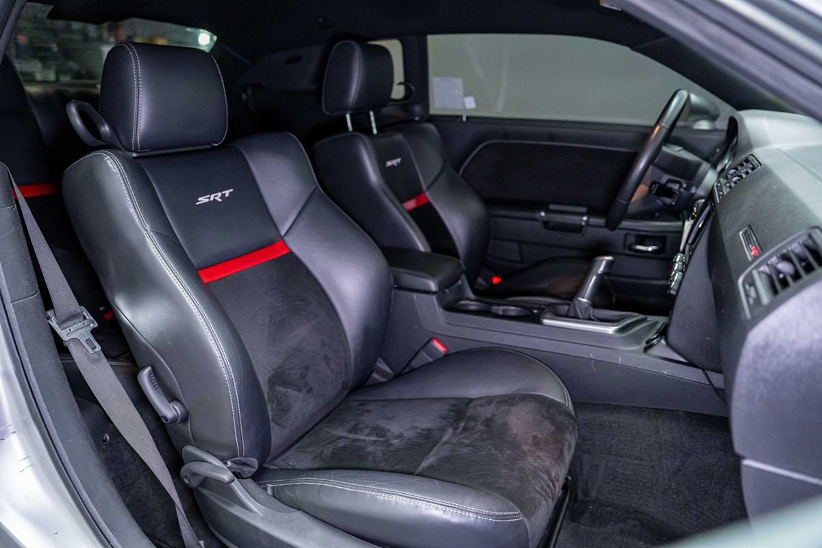 Used 2010 Dodge Challenger SRT8 w/ SRT Option Group II RWD image 19
