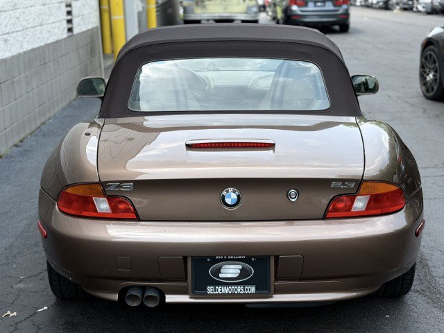 Used 2000 BMW Z3 2.5i RWD image 17