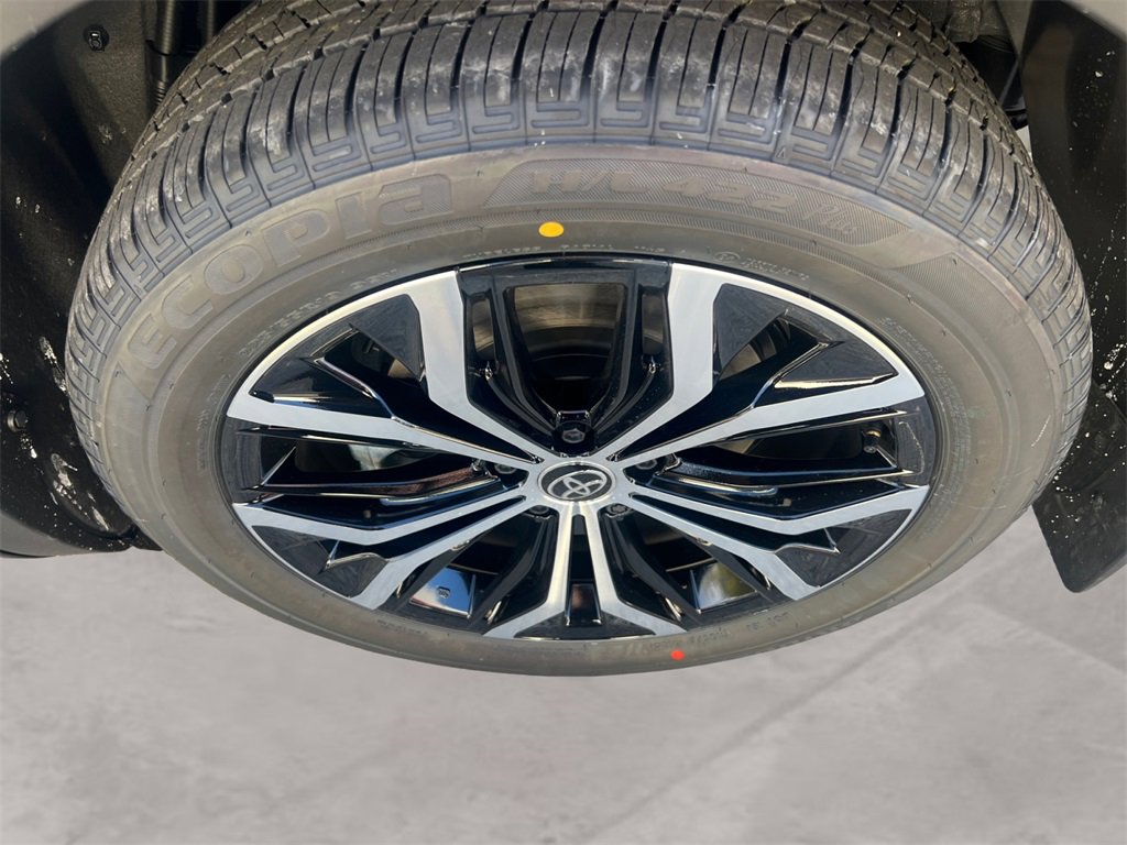 New 2026 Toyota Crown XLE image 14