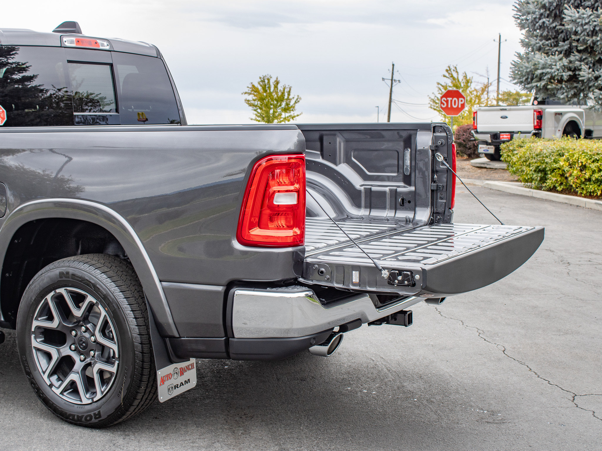 New 2027 RAM 1500 Laramie w/ Chrome Appearance Group AWD/4WD image 9