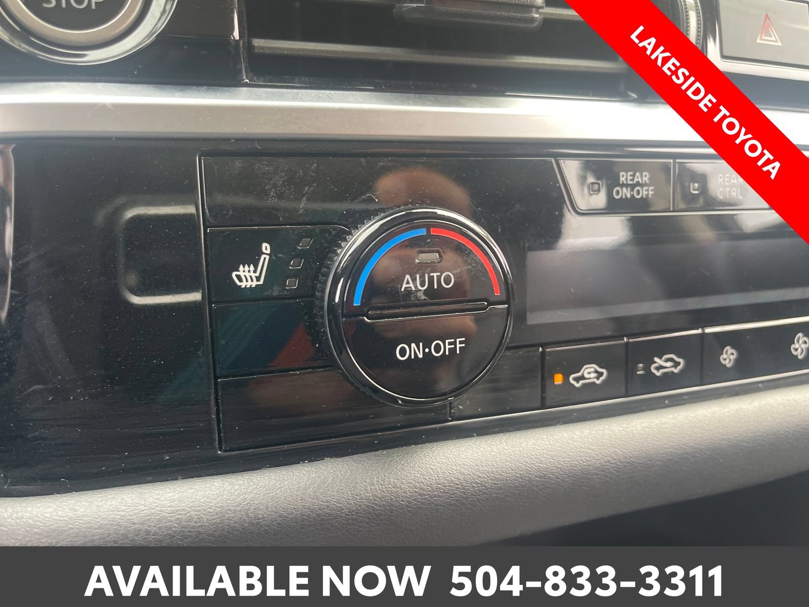 Used 2024 Nissan Pathfinder SL FWD image 34