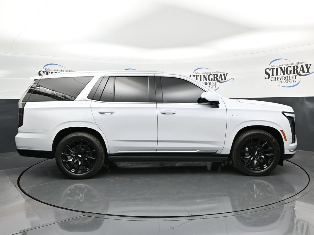 Used 2026 Cadillac Escalade Luxury w/ Touring Package AWD/4WD image 8