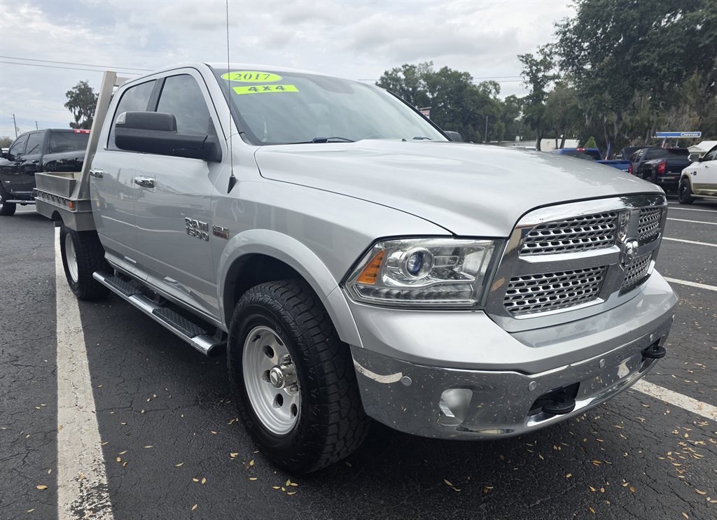 Used 2017 RAM 1500 Laramie w/ Convenience Group image 7