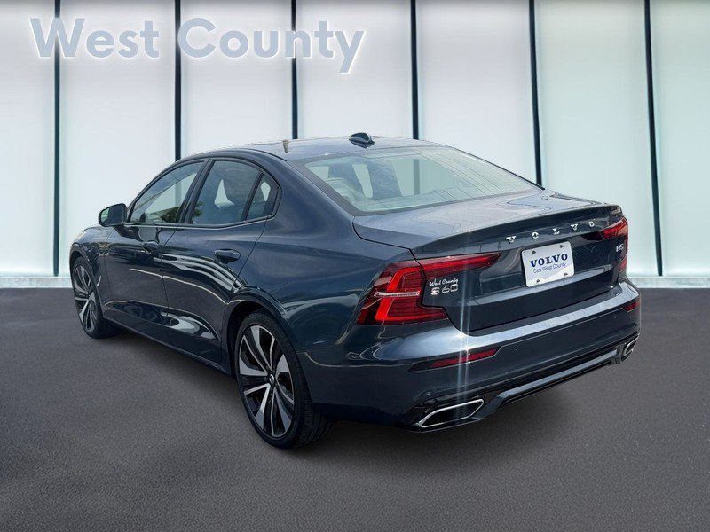 Certified 2022 Volvo S60 B5 Momentum FWD image 7