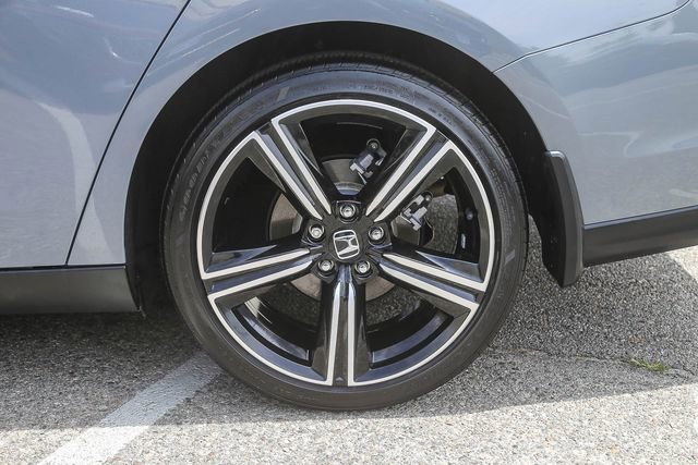 Used 2023 Honda Accord Sport image 12