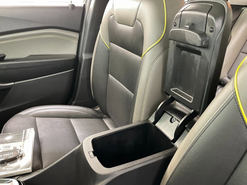 Certified 2024 Chevrolet Trax ACTIV w/ Sunroof Package image 32