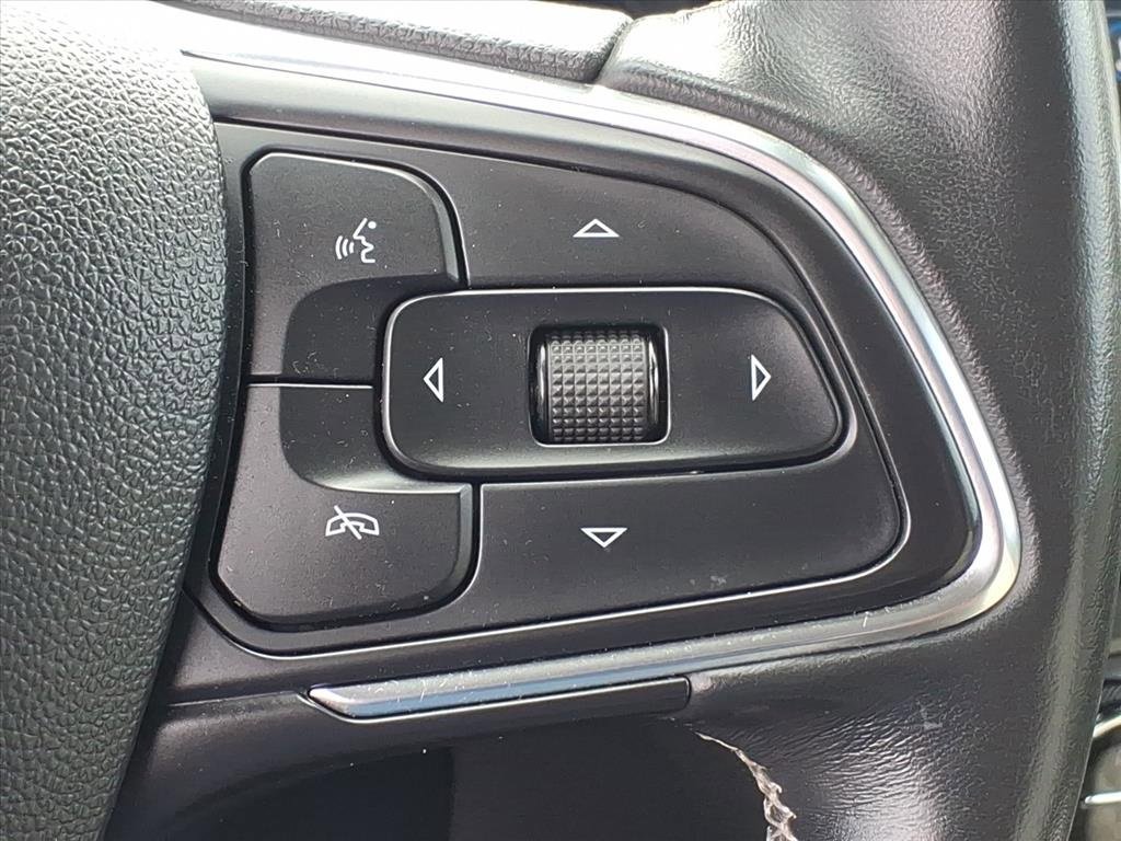 Used 2023 Buick Encore GX Essence w/ Experience Buick Package image 10